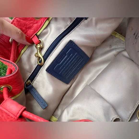 Coach drawstring bag - Picture 3 of 11